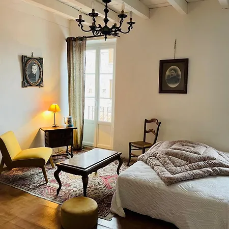 Maison Centre Village * Zonza