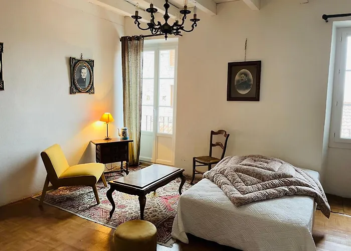 Maison Centre Village * Zonza